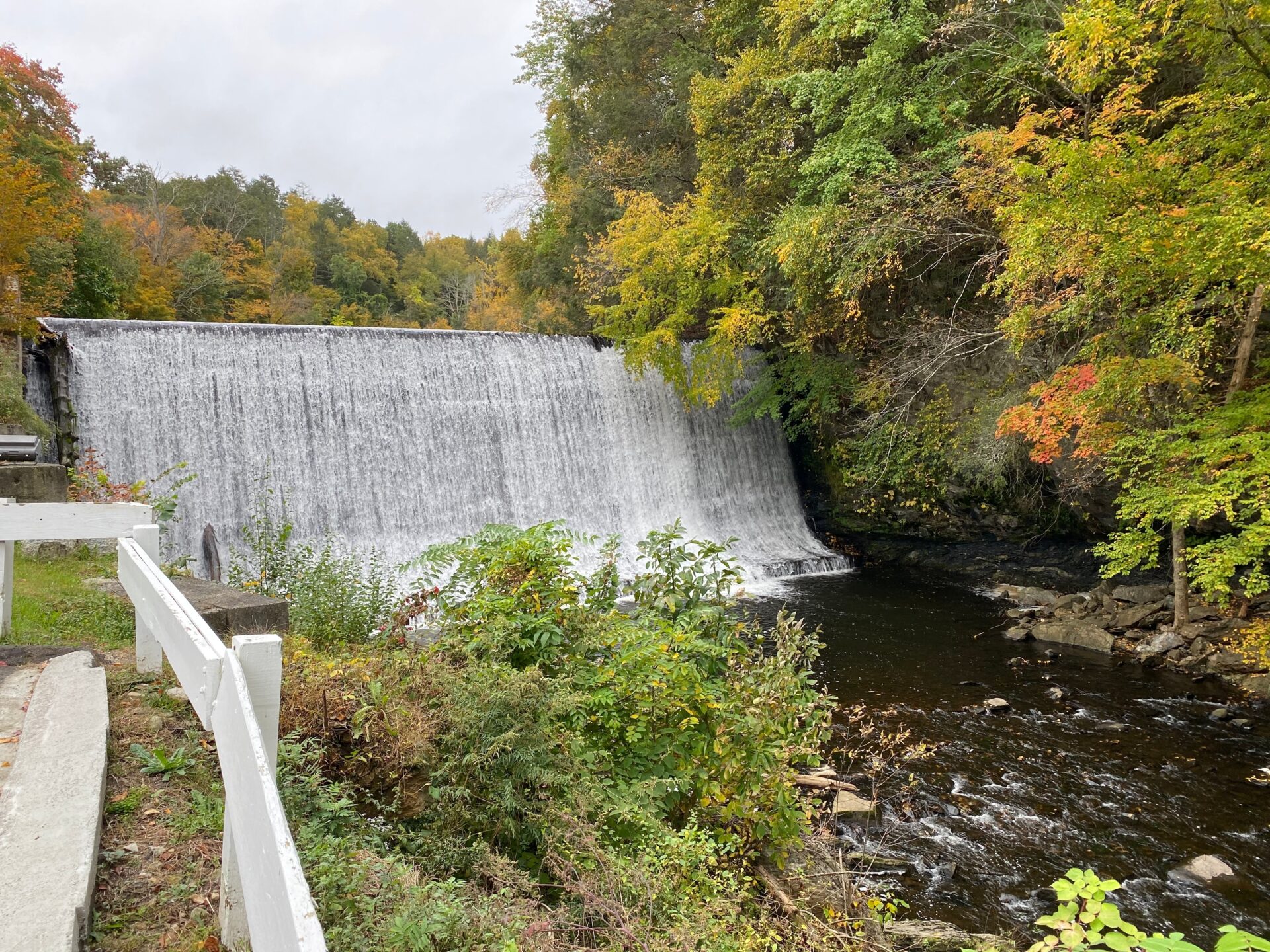 Waterfall,Off,Dam,In,Connecticut,Near,Newtown